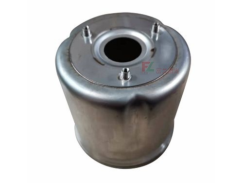 激光(guāng)焊接不(bù)鏽鋼杯墊片與螺絲